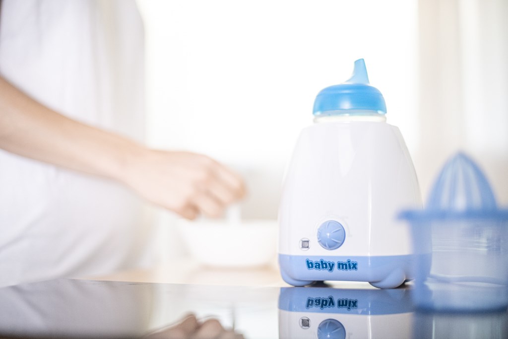 Elektrický ohrievač fliaš a detskej stravy s príslušenstvom Baby Mix sivý