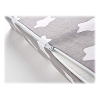 Poťah na dojčenský vankúš - klin Sensillo 59x37 cm hviezdičky sivý