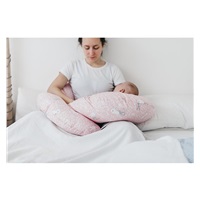 Univerzálny dojčiaci vankúš v tvare C New Baby XL Zvieratká biely