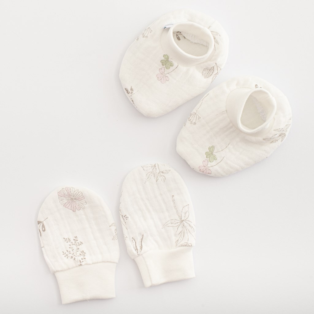 Dojčenský mušelínový set-capačky a rukavičky New Baby Zoe